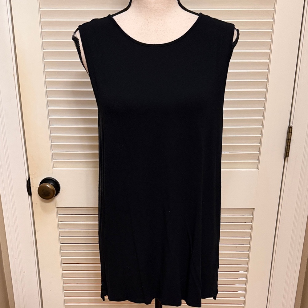Everything Black!   Five tops!!  And one gift top.